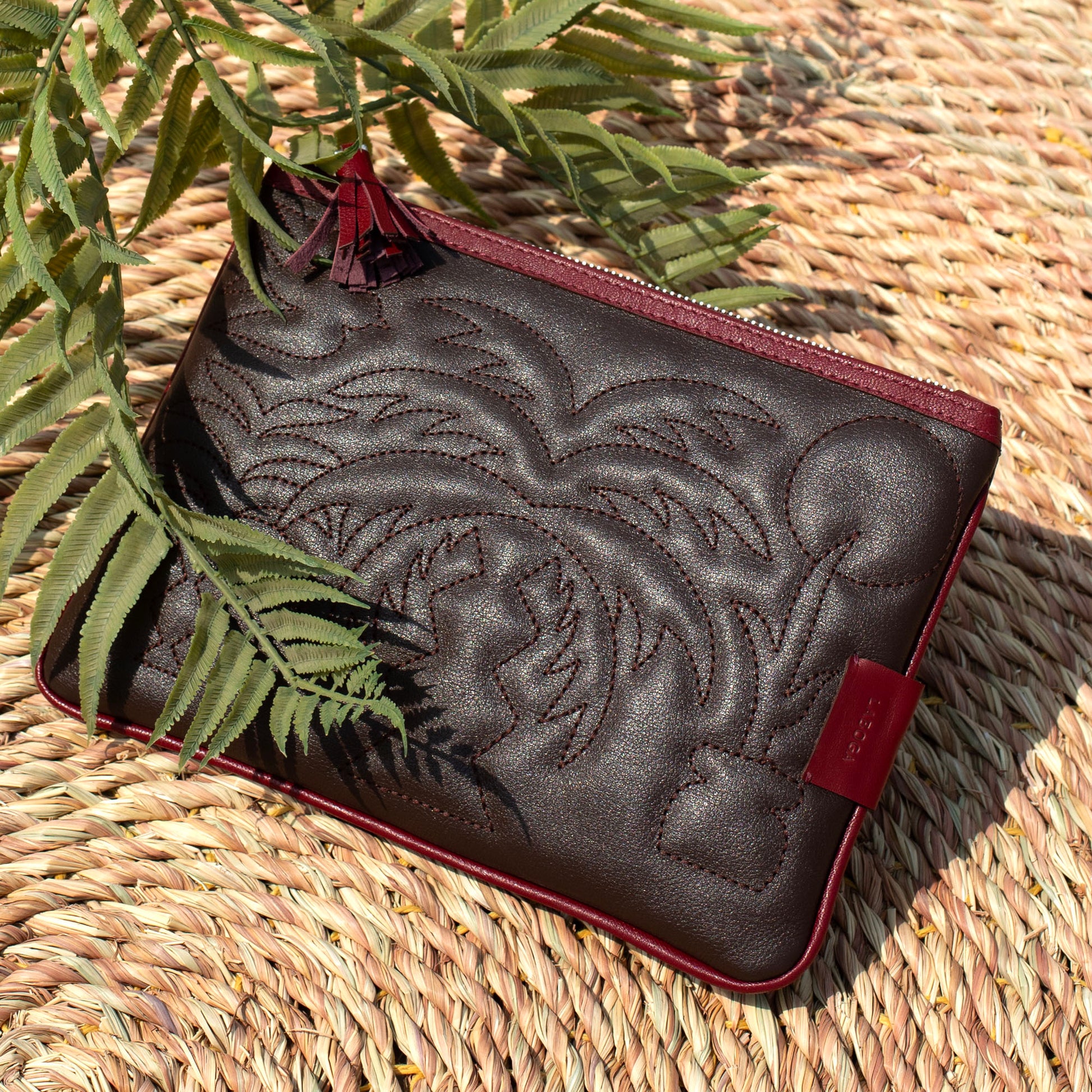 Areca Clutch - LABOGA