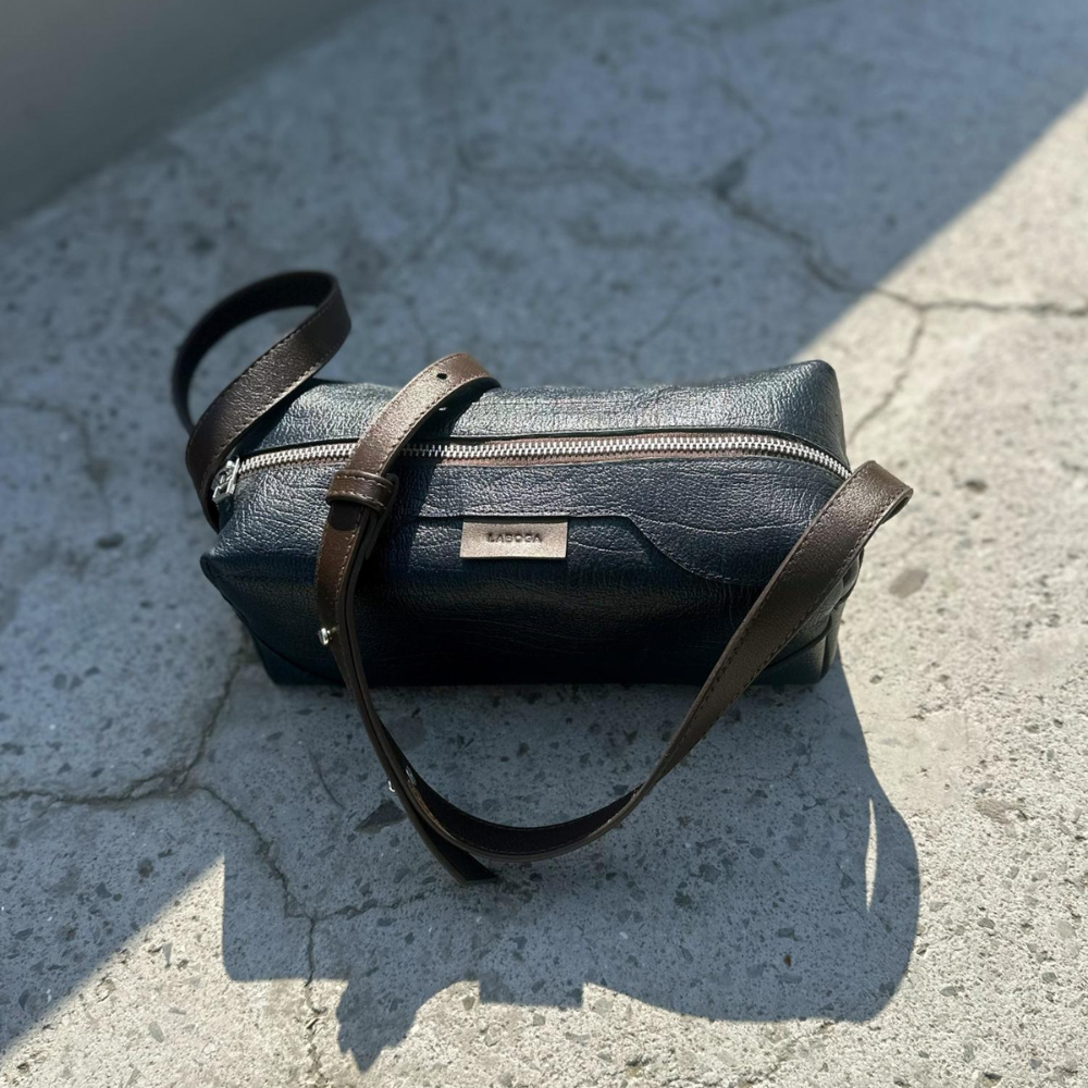 Nyle Crossbag - Navy Blue - LABOGA